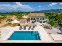 Házak a pihenésre Diana - pool and terrace: H(4+1) Pucisca - Brac sziget  - Horvátország  - ház