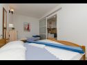 Apartmanok Vlado - cosy & afordable: SA1(2), A2(3), A3(5) Supetar - Brac sziget  - Apartman - A2(3): hálószoba