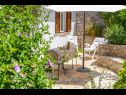 Apartmanok Stone garden - cosy and comfy : A1(4), A2(2) Supetar - Brac sziget  - Apartman - A2(2): kerti terasz