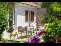 Apartmanok Stone garden - cosy and comfy : A1(4), A2(2) Supetar - Brac sziget  - ház