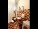 Apartmanok Mira - affordable & comfortable: A1(5) Supetar - Brac sziget  - Apartman - A1(5): fürdőszoba toalettel