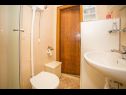 Apartmanok DomeD - close to the sea & comfortable: A1(4) Supetar - Brac sziget  - Apartman - A1(4): fürdőszoba toalettel
