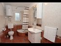 Apartmanok Maja - sea view : A1(2), A2(2), A3(4+1) Mastrinka - Ciovo sziget  - Apartman - A3(4+1): fürdőszoba toalettel