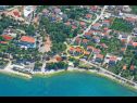 Apartmanok Bela2 - great location A1 B1(4), A2 C1(4), A3 D1(4+1) Mastrinka - Ciovo sziget  - ház