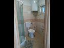 Apartmanok Marija - parking: A1(2+2) Okrug Gornji - Ciovo sziget  - Apartman - A1(2+2): fürdőszoba toalettel