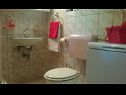 Házak a pihenésre Filip - comfortable: H(6+2) Okrug Gornji - Ciovo sziget  - Horvátország  - H(6+2): fürdőszoba toalettel