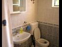Apartmanok Stipan - 80 m from sea : A1(2), A2(2+2) Slatine - Ciovo sziget  - Apartman - A1(2): fürdőszoba toalettel
