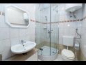 Apartmanok Kari A5(4) , SA1(2), SA2(2), SA3(2), SA4(2)  Crikvenica - Riviera Crikvenica  - Apartmanstudió - SA3(2): fürdőszoba toalettel