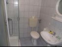 Apartmanok Marija - seaview: A1(2+1), A2(4), A3(2), A4(6+2) Novi Vinodolski - Riviera Crikvenica  - Apartman - A3(2): fürdőszoba toalettel