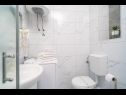 Apartmanok Pavo - comfortable with parking space: A1(2+3), SA2(2+1), A3(2+2), SA4(2+1), A6(2+3) Cavtat - Riviera Dubrovnik  - Apartman - A3(2+2): fürdőszoba toalettel