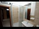 Apartmanok Star 2 - romantic apartments : A1 LUNA (4+2), A2 STELLA (6) Dubrovnik - Riviera Dubrovnik  - Apartman - A1 LUNA (4+2): fürdőszoba toalettel