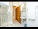 Apartmanok Vesna - 100 m from sea: A1(2+1), A2(2+1), A3(4) Luka - Dugi otok sziget  - Apartman - A3(4): fürdőszoba toalettel