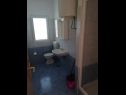 Apartmanok Marijan - sea view: A1(3+2), A2(3+2) Veli Rat - Dugi otok sziget  - Apartman - A2(3+2): fürdőszoba toalettel