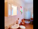 Apartmanok Josef - seaview A2(3+2) crveni, A3(3+2) plavi Veli Rat - Dugi otok sziget  - Apartman - A2(3+2) crveni: fürdőszoba toalettel