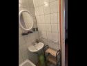 Apartmanok Ivan - 60m from the sea: A1 (4+1), A2 (3+1), A3 (3+1) Ivan Dolac - Hvar sziget  - Apartman - A3 (3+1): fürdőszoba toalettel