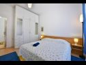 Apartmanok Ariana - central & comfy: A1(4) Porec - Isztrián  - Apartman - A1(4): hálószoba
