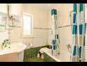 Apartmanok Mir - perfect location & cosy: A1(4+2), A2(2+1), SA3(2), SA4(2) Korcula - Korcula sziget  - Apartman - A1(4+2): fürdőszoba toalettel