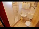 Apartmanok Relax - 50 m from sea: A1(2+2) Lumbarda - Korcula sziget  - Apartman - A1(2+2): fürdőszoba toalettel