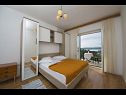 Apartmanok Panorama - terrace with sea view: A1(4) Brela - Riviera Makarska  - Apartman - A1(4): hálószoba