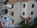 Apartmanok Lovre - close to the sea : A1(6), A2(4+1) prizemlje, A3(5) Brela - Riviera Makarska  - ház