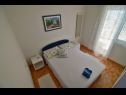 Apartmanok Ivi - 100 m from pebble beach: A1(2+2), A2(2+2), A3(2+2), A4(4+4), A5(2+2) Drasnice - Riviera Makarska  - Apartman - A3(2+2): hálószoba