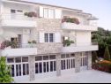 Apartmanok Ivi - 100 m from pebble beach: A1(2+2), A2(2+2), A3(2+2), A4(4+4), A5(2+2) Drasnice - Riviera Makarska  - ház