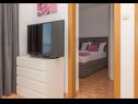 Apartmanok Ivi - 100 m from pebble beach: A1(2+2), A2(2+2), A3(2+2), A4(4+4), A5(2+2) Drasnice - Riviera Makarska  - Apartman - A1(2+2): szoba