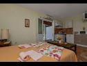Apartmanok Vlatko - affordable & cosy: SA1(4), SA2(2+2), SA3(2+2) Krvavica - Riviera Makarska  - Apartmanstudió - SA2(2+2): hálószoba