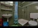 Apartmanok Vlatko - affordable & cosy: SA1(4), SA2(2+2), SA3(2+2) Krvavica - Riviera Makarska  - Apartmanstudió - SA2(2+2): fürdőszoba toalettel