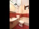 Apartmanok Sunny - quiet and relaxing A1(2+2), A2(2+1) Makarska - Riviera Makarska  - Apartman - A1(2+2): fürdőszoba toalettel