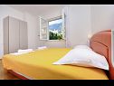 Apartmanok Zrine - comfortable with a balcony: A1(2+2) Makarska - Riviera Makarska  - Apartman - A1(2+2): hálószoba