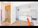 Apartmanok Tomislava - ground floor apartments: A1(2+1), A2(2+3) Makarska - Riviera Makarska  - Apartman - A1(2+1): konyha
