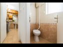 Apartmanok Stipe - comfortable apartment for 6 person: A(4+2) Makarska - Riviera Makarska  - Apartman - A(4+2): toalett