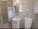 Apartmanok Marica - 10m from sea: SA2(2), A3(2), SA5(2), SA6(2), SA7(2) Tisno - Murter sziget  - Apartman - A3(2): fürdőszoba toalettel