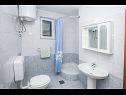 Apartmanok Petar - free parking A1(3+1), A2(5) Dugi Rat - Riviera Omis  - Apartman - A2(5): fürdőszoba toalettel