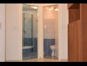 Apartmanok Ružica - 500 m from sea: A1(4+2) Omis - Riviera Omis  - Apartman - A1(4+2): fürdőszoba toalettel