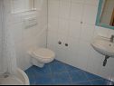 Apartmanok VP SA2(2), A3(3), A4(2+3), A5(3), A6(2+2) Stanici - Riviera Omis  - Apartman - A4(2+3): fürdőszoba toalettel