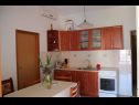 Apartmanok Anna - great location & family friendly: A1(4), A3(4) Pirovac - Riviera  Sibenik  - Apartman - A1(4): konyha