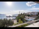 Apartmanok Ante - 10 m from sea: A1(6) Srima - Riviera  Sibenik  - a balkon kilátása (ház és környéke)