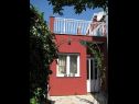 Apartmanok Tomi - with a large terrace: A1(4) Tribunj - Riviera  Sibenik  - ház
