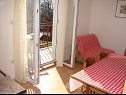 Apartmanok BIR - with balcony and parking space: A1(2+1), A2(4) Vodice - Riviera  Sibenik  - Apartman - A1(2+1): nappali