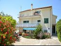 Apartmanok Mila - family friendly & comfortable: A1 (6+1) Vodice - Riviera  Sibenik  - ház