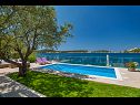 Házak a pihenésre Lucmar - swimming pool and sea view H(8+2) Zatoglav - Riviera  Sibenik  - Horvátország  - medence