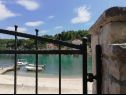 Apartmanok Primo - sea view: A1(2+1), A2(4), A3(4), A4(3+1) Öböl Banje (Rogac) - Solta sziget  - Horvátország  - kilátás (ház és környéke)