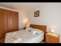 Apartmanok Neda - charming and comfy : A1(3) Split - Riviera Split  - Apartman - A1(3): hálószoba