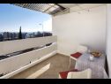 Apartmanok Danica - panoramic view : A1(2+2) Split - Riviera Split  - Apartman - A1(2+2): fedett terasz