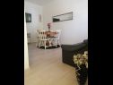 Apartmanok Anka- comfortable and affordable A2(3+2), A1(6) Marina - Riviera Trogir  - Apartman - A1(6): nappali