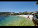 Apartmanok Mare - 30 m from pebble beach: SA1(2), SA2(2), A3(4), A4(4), A5(8) Seget Vranjica - Riviera Trogir  - strand