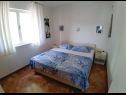 Apartmanok Jak - 10m from the sea: A(4+2) Sevid - Riviera Trogir  - Apartman - A(4+2): hálószoba