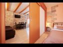 Apartmanok és szobák Jare - in old town R1 zelena(2), A2 gornji (2+2) Trogir - Riviera Trogir  - Apartman - A2 gornji (2+2): hálószoba